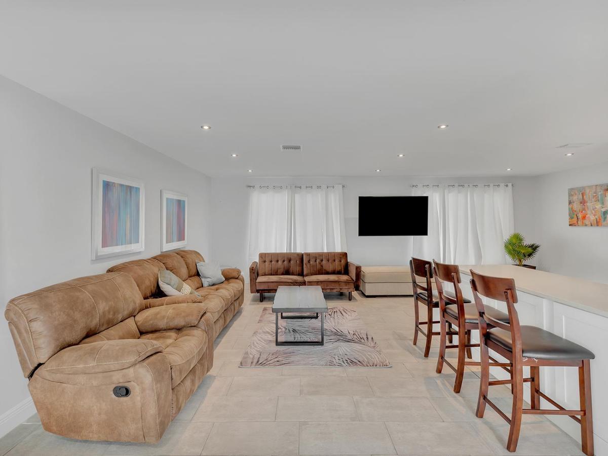 Supervilla - 3Br/2Ba - Pool - Walk To Beach Hollywood Extérieur photo